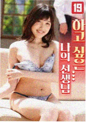 成都社区阅览室的天井与竹椅阅读区